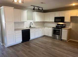 239 SE Florence Ave, Lees Summit, MO 64063