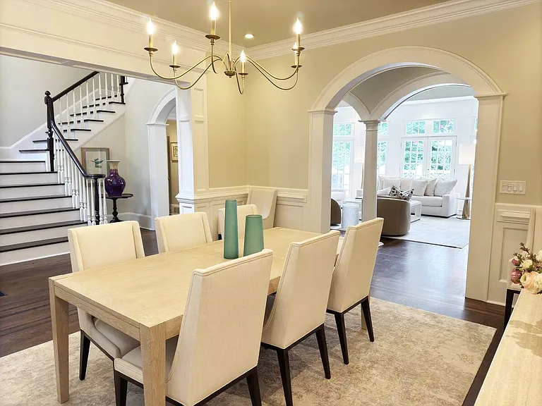 1296 W Wesley Rd NW — Photo 25