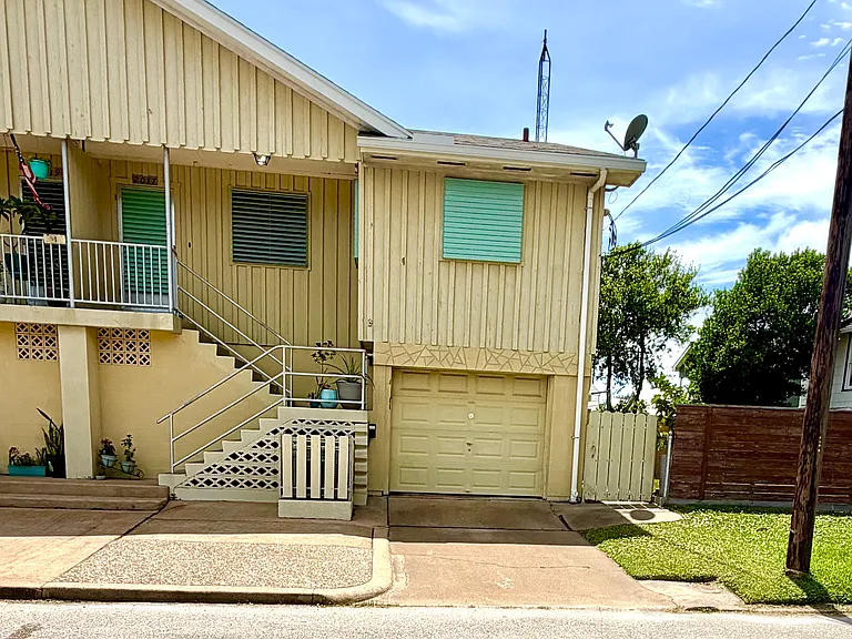 46th St — Photo 24