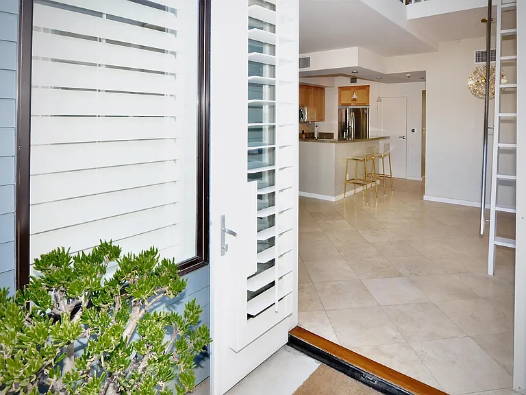 5490 La Jolla Blvd #K207 — Photo 26
