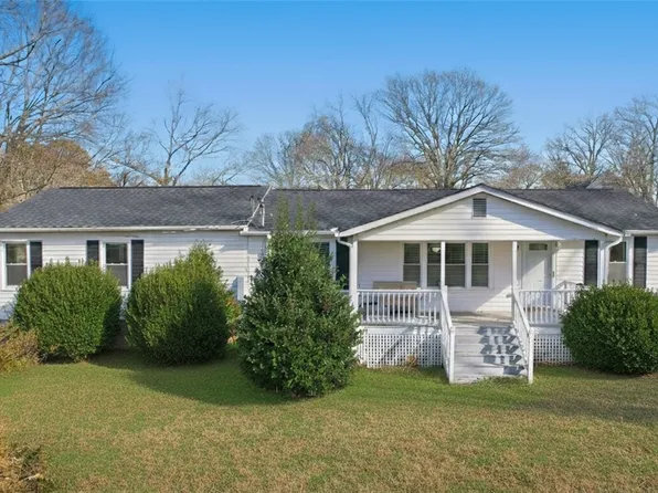 609 Roe Rd, Greenville, SC 29611