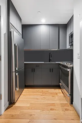 Rented by SERHANT. | media 10