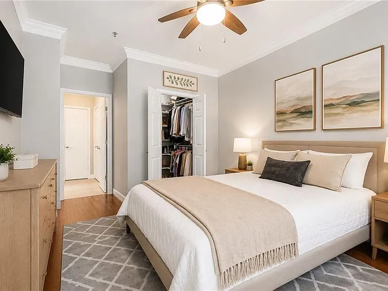 3777 Peachtree Rd NE #1105 — Photo 11