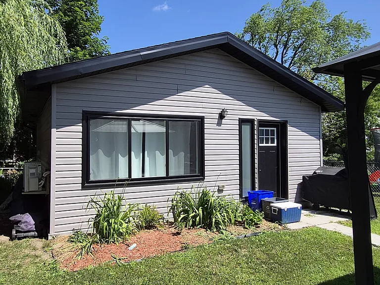 212 Little Ave — Photo 16