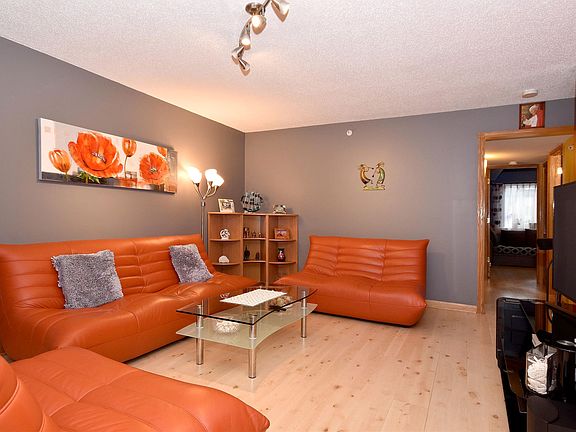 3rd image of 916 Casey Ct APT 3