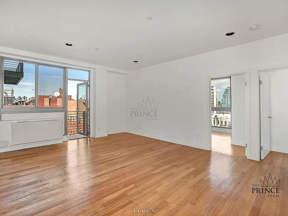 38 Delancey St #8A