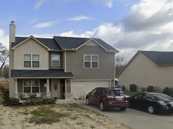203 Maple Leaf Ct, Smyrna, TN 37167