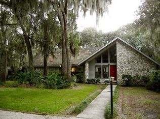 103 Commons Ln, Hawthorne, FL 32640