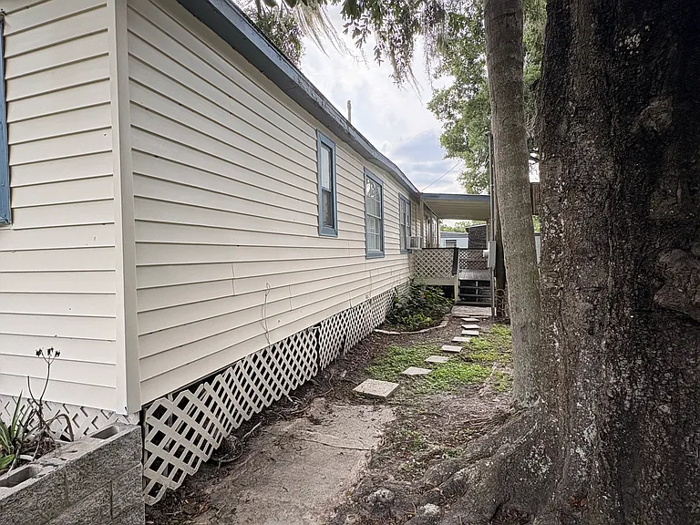 4395 Helen Ave #6 — Photo 13