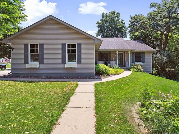 2nd image of 3648 Sheffield Dr