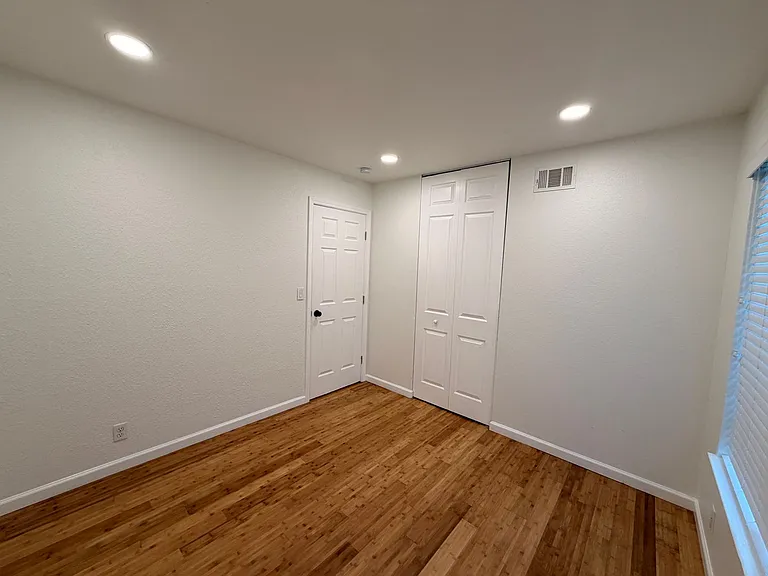 5929 Mabie Ct — Photo 10