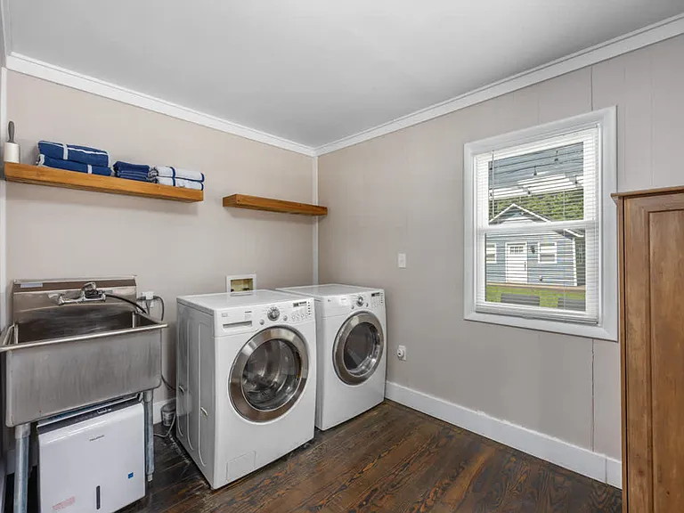 Laundry Room Cabinet