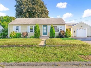 15 Westbrook Rd, Cranston, RI 02920