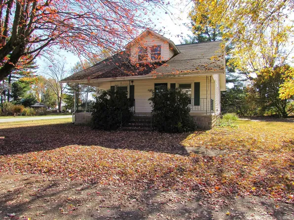 507 E May St, Walton, IN 46994