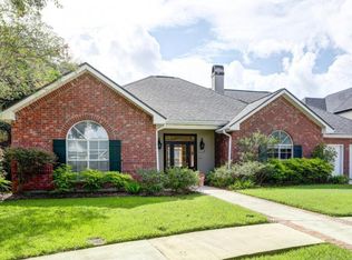 103 Mayfair Dr, Lafayette, LA 70506