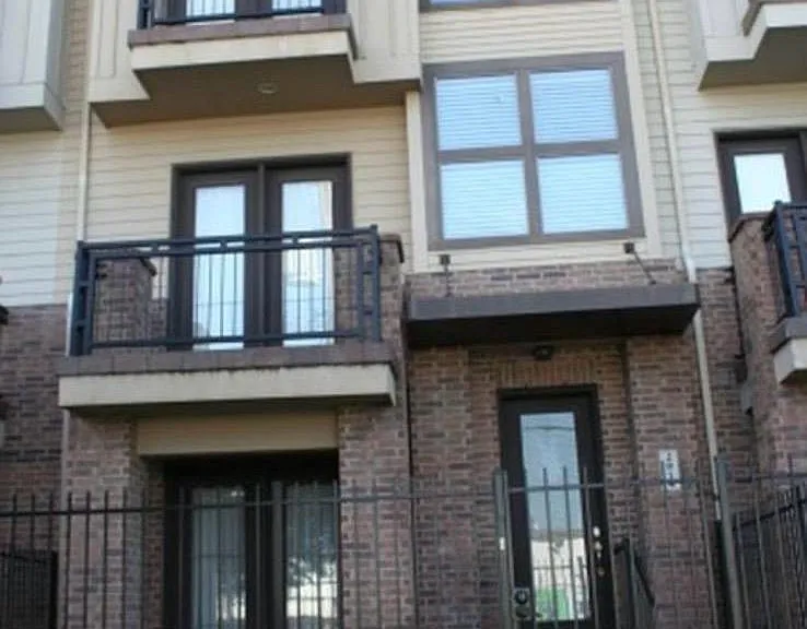 2814 Polk St — Photo 14