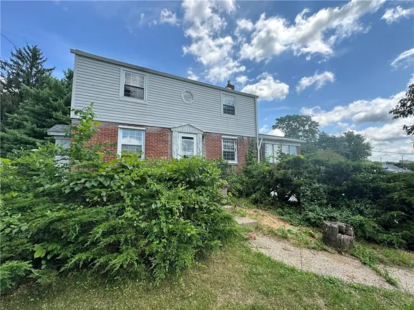 1223 9th St, Irwin, PA 15642