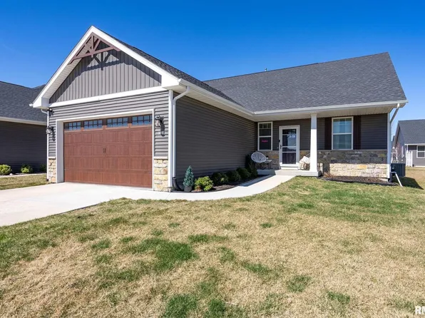 3072 Charissas Pl, Bettendorf, IA 52722