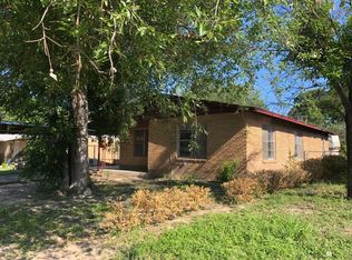 706 E 12th St, Del Rio, TX 78840