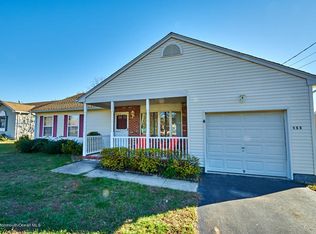 153 Inboard Ave, Manahawkin, NJ 08050