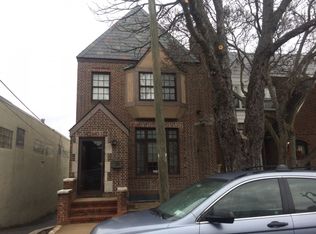 8811 74th Ave, Ridgewood, NY 11385