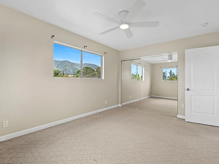 426 Santa Paula Ave — Photo 7