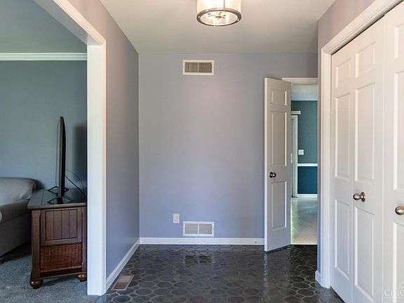 3rd image of 8642 Pastoral Ln