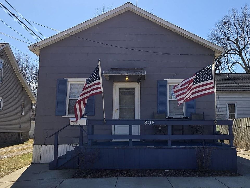 1st image of 806 15th St