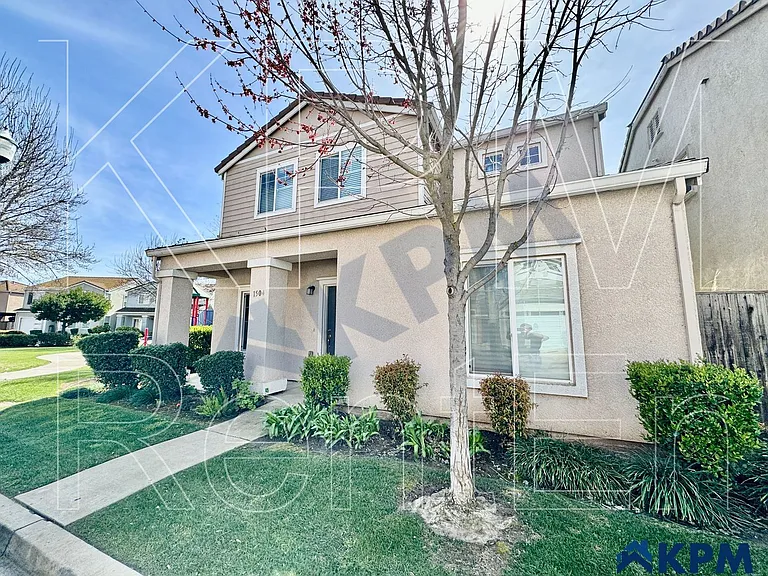 1504 Cat Tail Dr — Photo 1