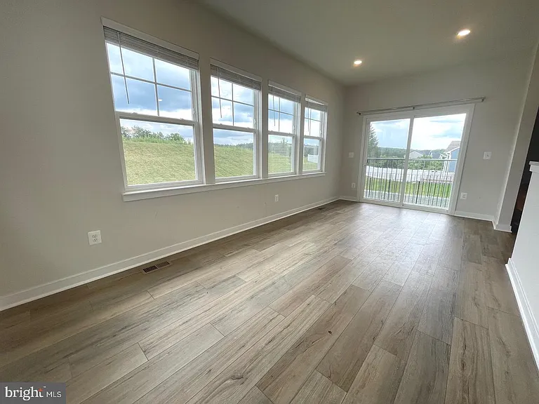 2328 Hawkshill Dr — Photo 12