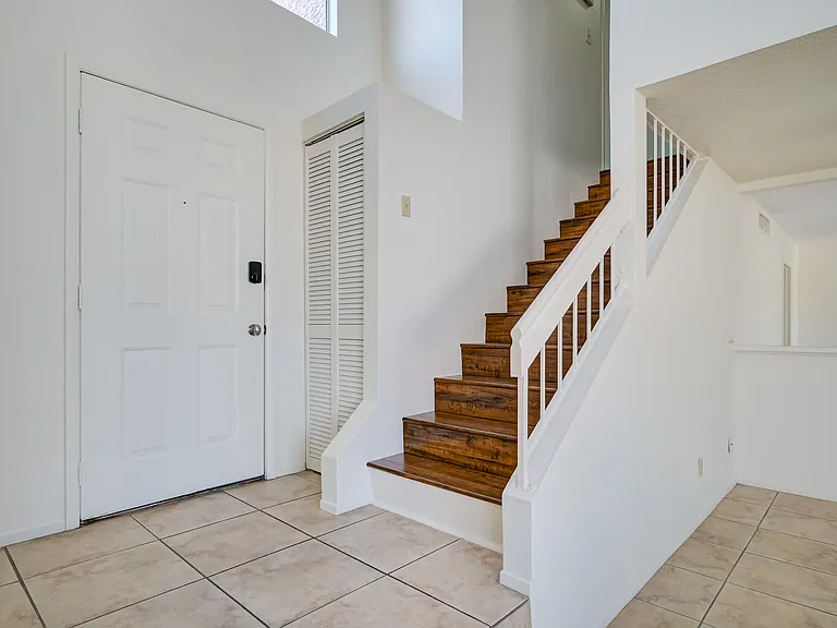 2702 Lovington Dr — Photo 5