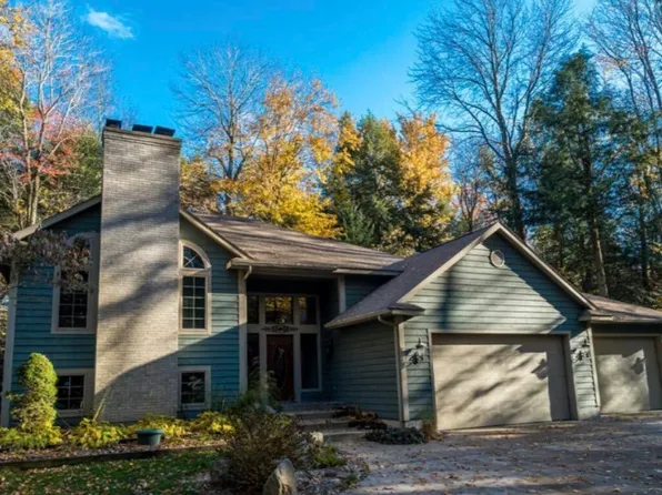 16778 Tall Trees Ln, Nunica, MI 49448