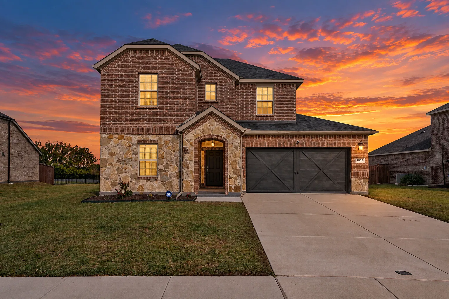 4 bed, 2349 sqft, $2,900 — Photo 1