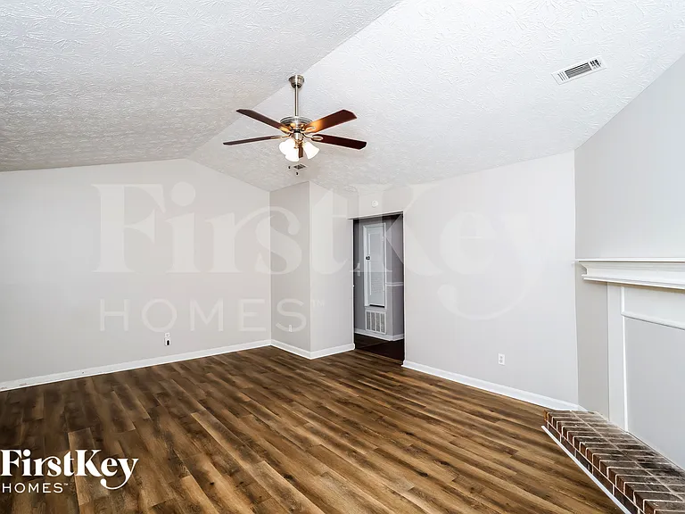 1158 Iron Gate Blvd — Photo 5