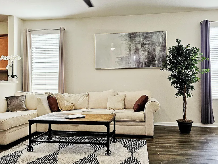 Skyview Silver Dr — Photo 9