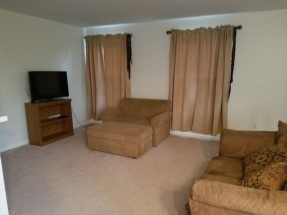 4th image of 3156 Beechtree Ct #A