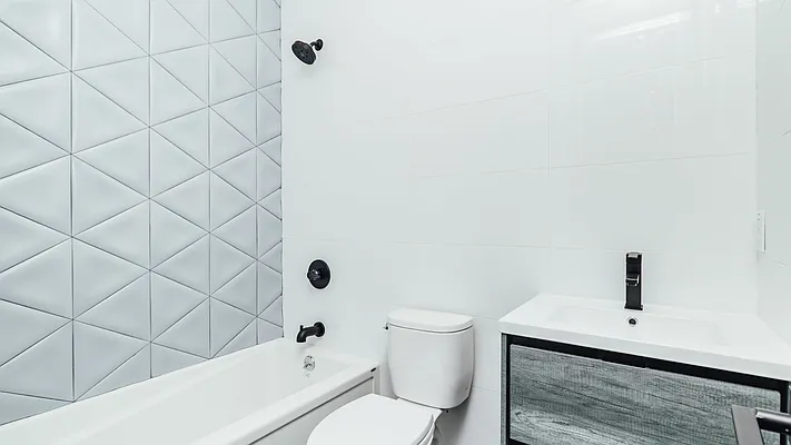 Rented by Nooklyn NYC LLC | media 8