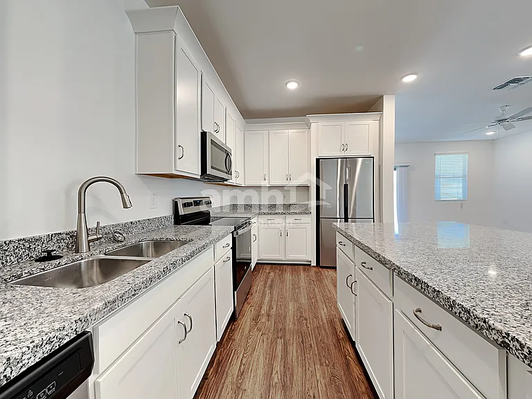 10518 W Atlantis Way — Photo 3