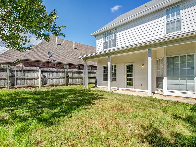 9461 Hickory Dr — Photo 48