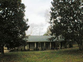 626 Lester Rd, Fayetteville, GA 30215