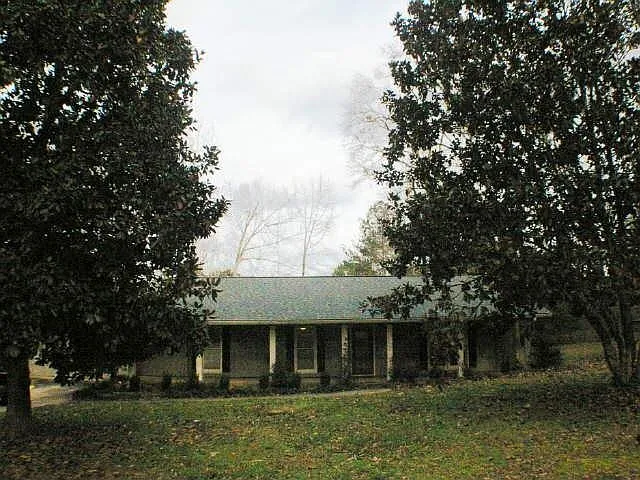 626 Lester Rd photo 1