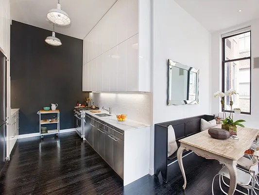 Sold by Sotheby's International Realty | media 21