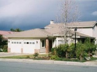 23864 Continental Dr, Canyon Lake, CA 92587