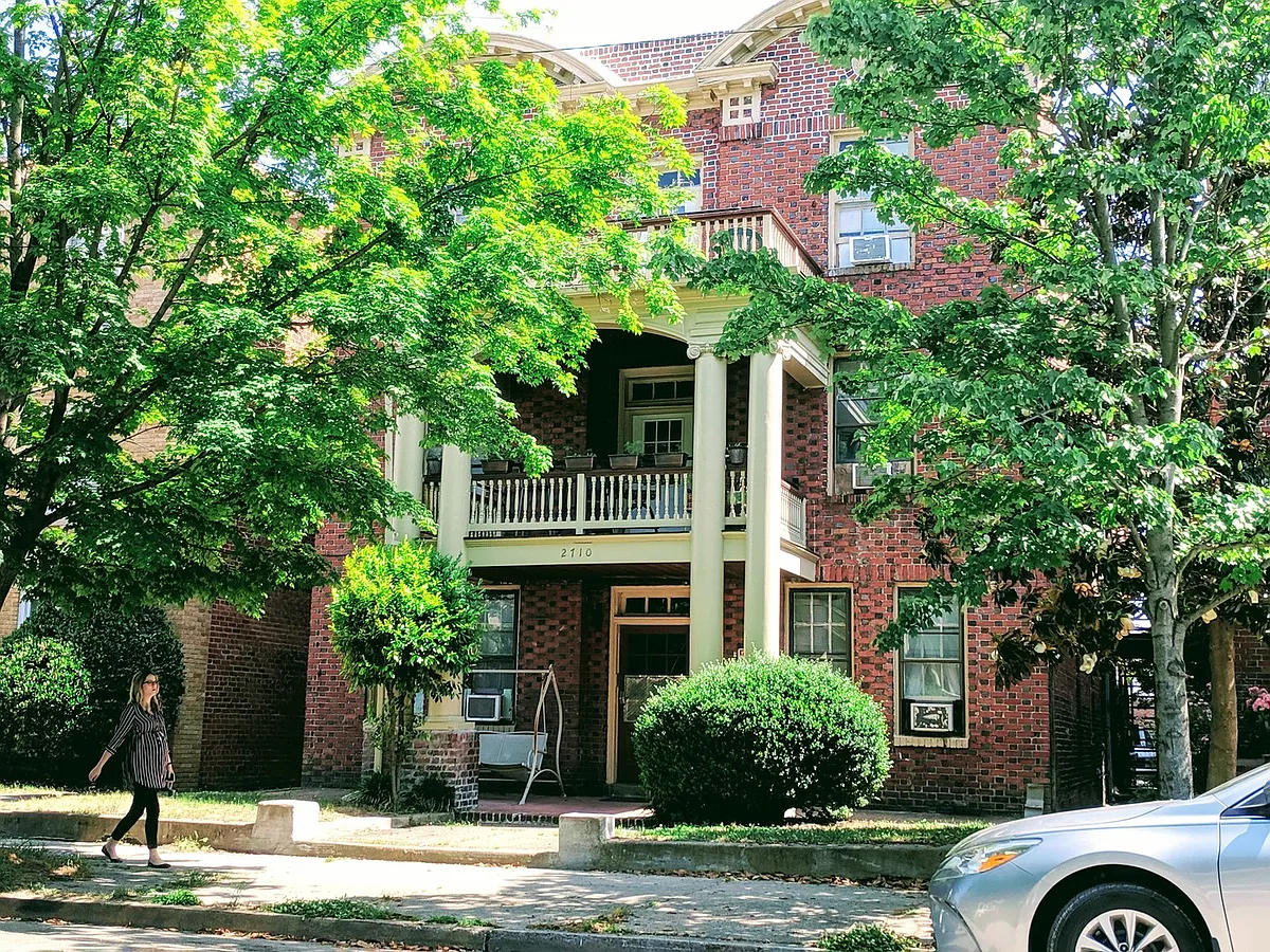 Building Photo - 2710 W. Grace St.*