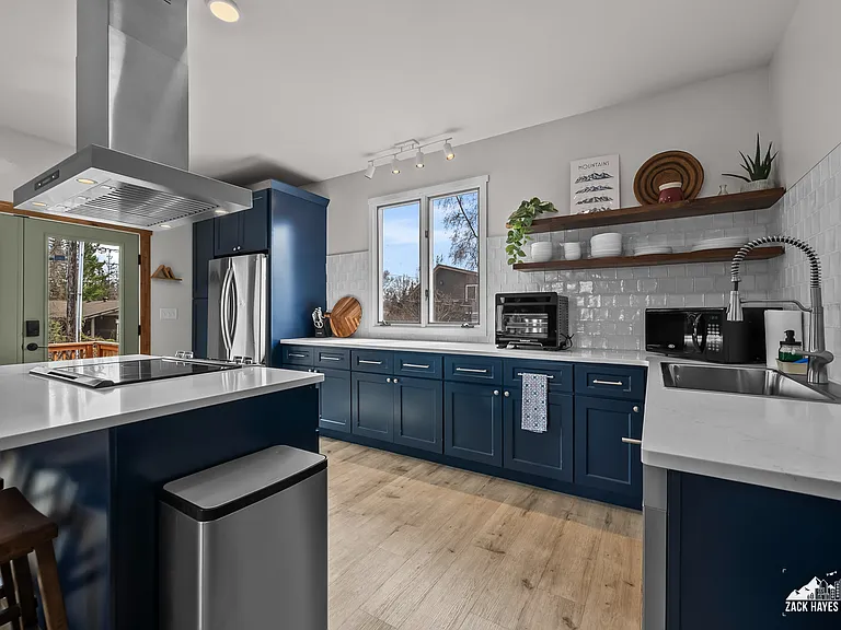 2101 Solstice Cir — Photo 4