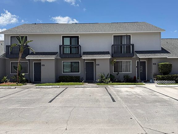 3rd image of 4803 Pier Drive