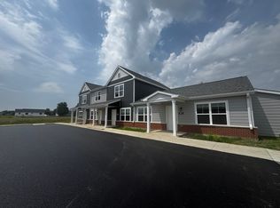 216 Flax Dr, Highland, IL 62249