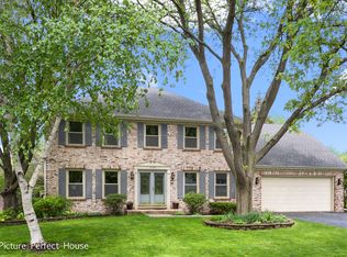 25W066 Setauket Ave, Naperville, IL