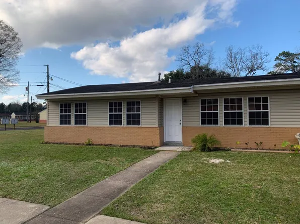 130 Vidor Dr, Vidor, TX 77662