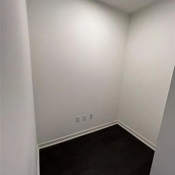 20 Richardson St E #1302 — Photo 11